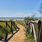 Great Flat Close To The With Garden Bibione