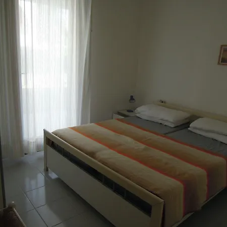 Great Flat Close To The With Parking Διαμέρισμα *