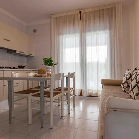 Great Flat Close To The With Parking