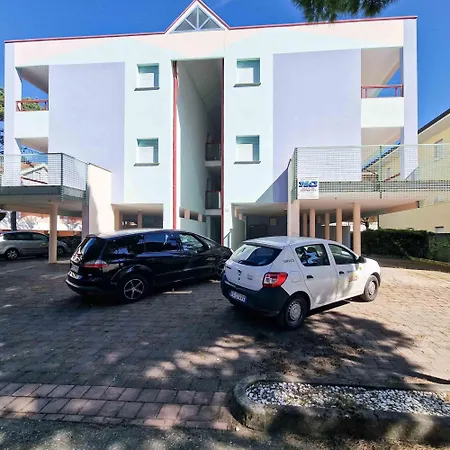 Διαμέρισμα Great Flat Close To The With Parking