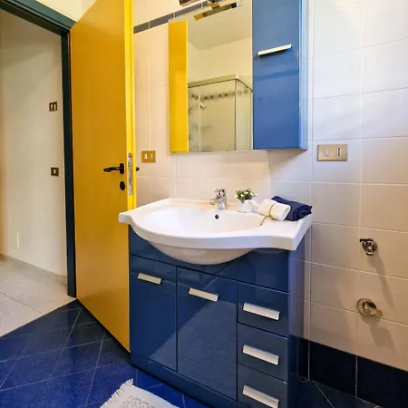 Great Flat Close To The With Parking * Μπιμπιόνε