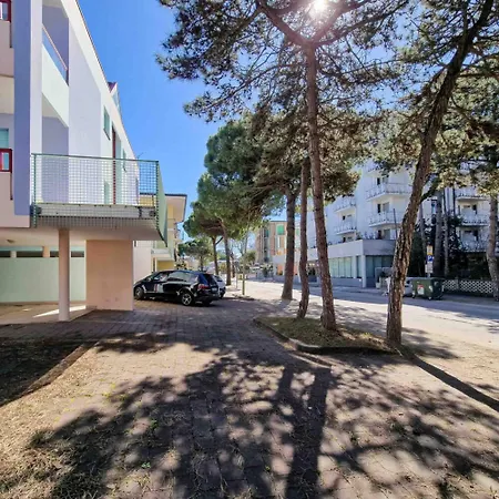 Great Flat Close To The With Parking Διαμέρισμα *