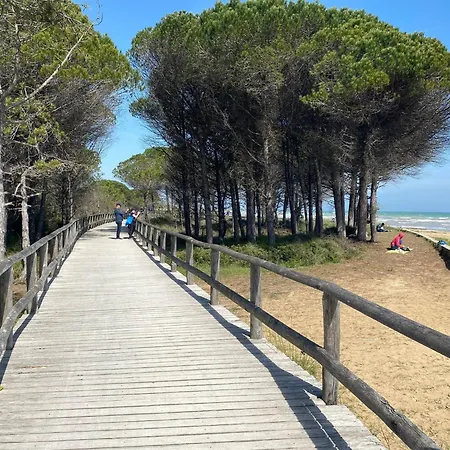 Great Flat Close To The With Parking Διαμέρισμα