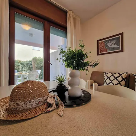 Great Flat Close To The With Parking * Bibione