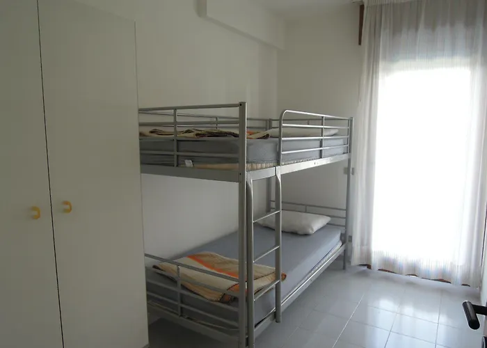 Great Flat Close To The With Garden Lejlighed Bibione