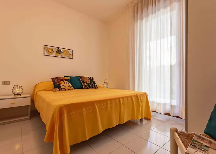 Great Flat Close To The With Garden * Bibione