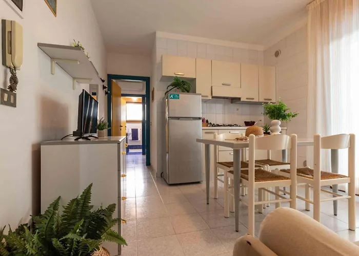 Great Flat Close To The With Garden * Bibione