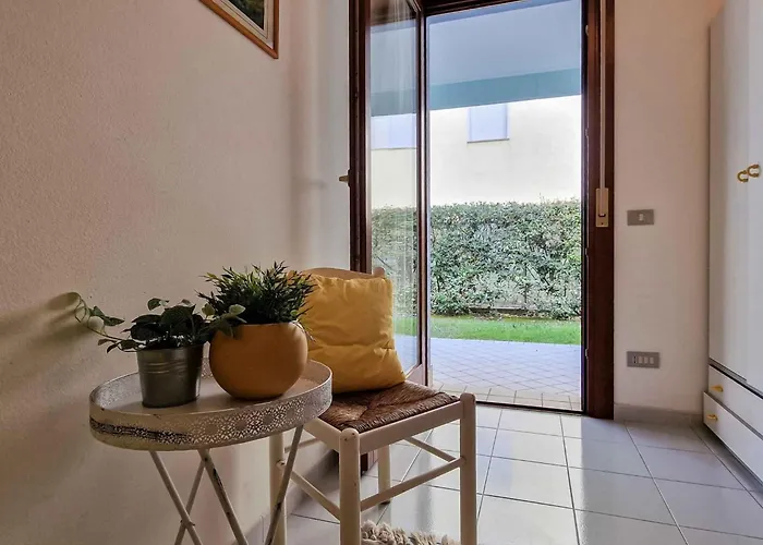 Lejlighed Great Flat Close To The With Garden Bibione