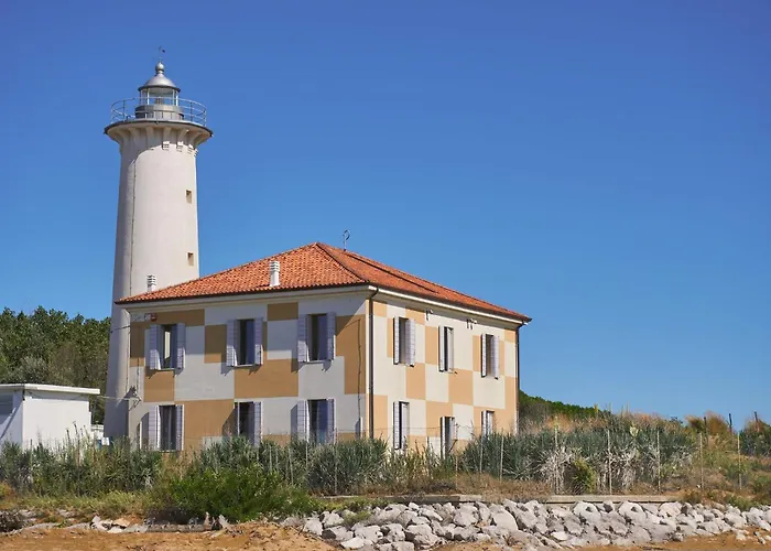 Great Flat Close To The With Garden Lejlighed